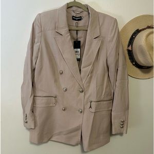 Karl Lagerfeld in Bone